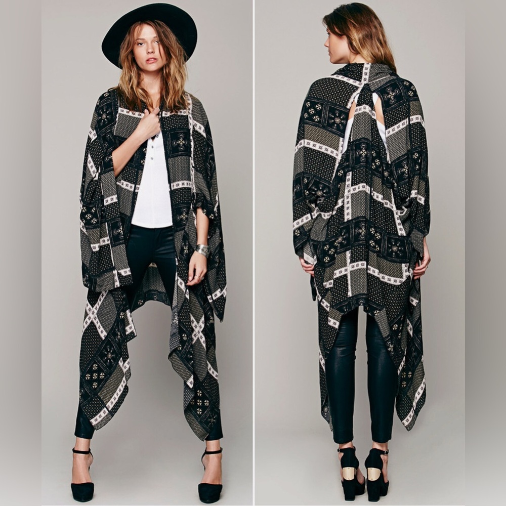 Free People Festival Twilight Star Duster Scarf Shawl Poncho Cape (Size XS/S)